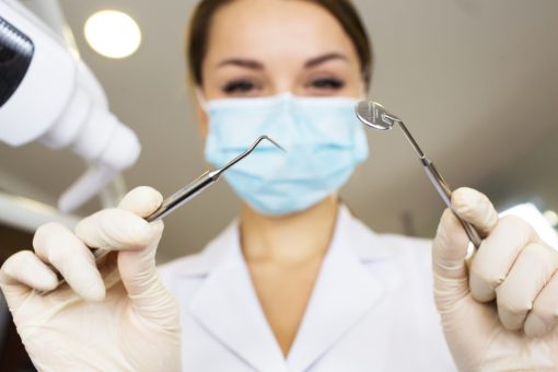 As melhores dicas de estudos para quem quer seguir carreira como dentista