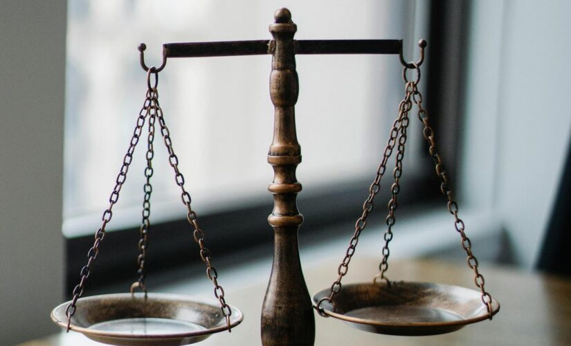 Desenvolvimento Profissional na Advocacia: Habilidades e Oportunidades de Carreira em um Mercado em Crescimento