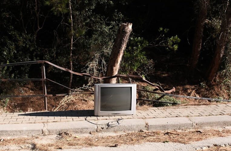 Como Descartar Equipamentos Eletrônicos: Guia Completo