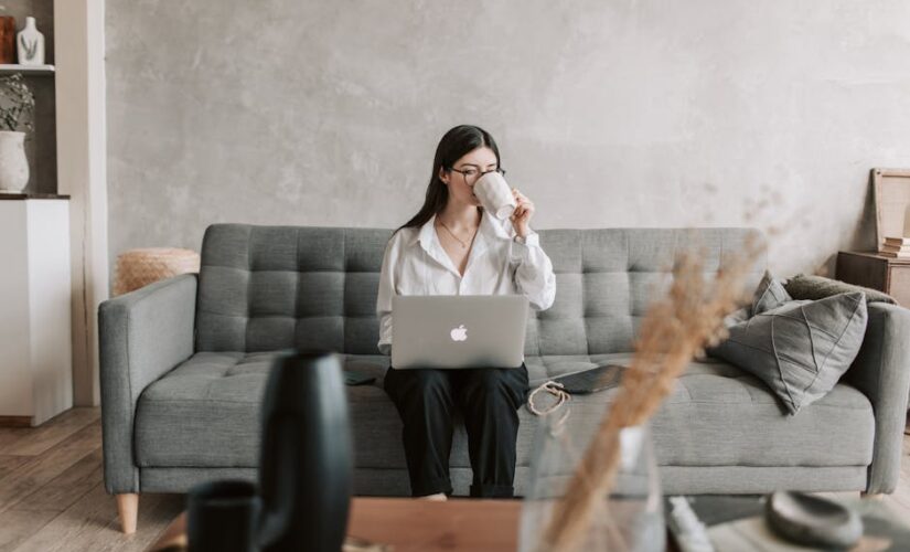 Conectar Negocios, Educacao e BemEstar com Tecnologia